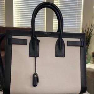 Like new YSL sac de jour bag